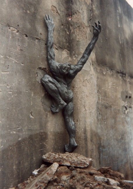 Sculpture intitulée "Climbing" par Marcela Demartini, Œuvre d'art originale