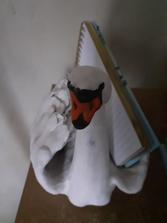 Sculpture intitulée "Petit cygne blanc" par Diane Serard, Œuvre d'art originale, Argile