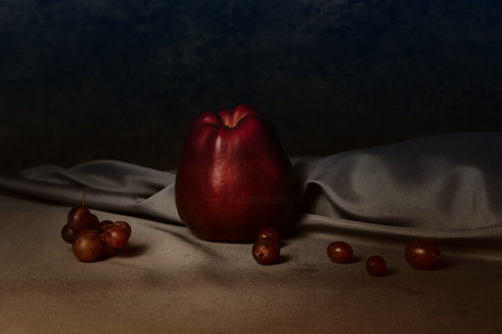 Photographie intitulée "La pomme" par Didier Bloch, Œuvre d'art originale, Photographie manipulée