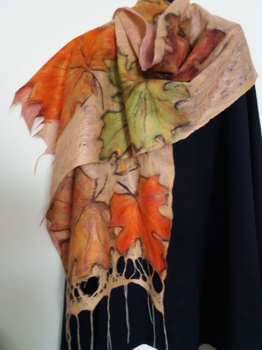 Textielkunst getiteld "Las hojas crujientes" door Lina Kulikova, Origineel Kunstwerk, Stof
