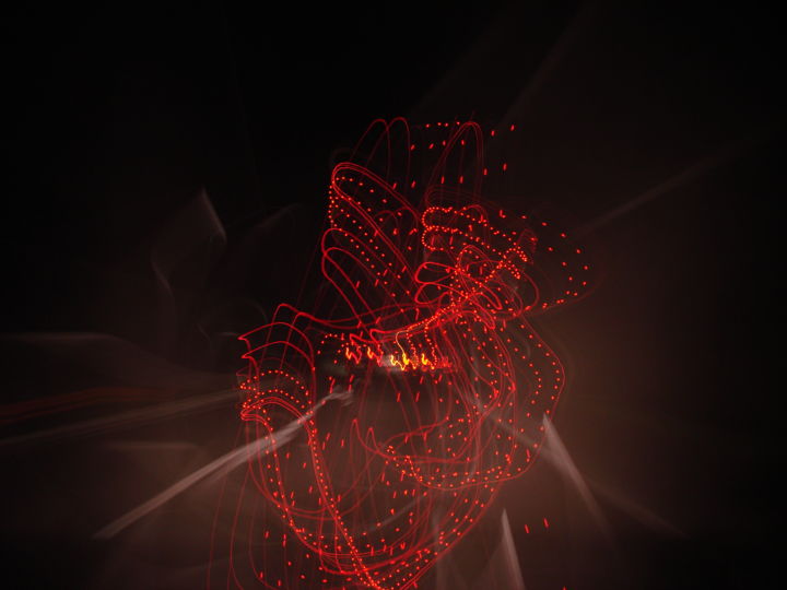 「the-heart.jpg」というタイトルの写真撮影 Djé Chaillasによって, オリジナルのアートワーク, ライトペインティング