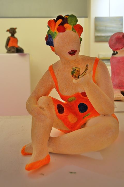 Sculpture titled "papillon" by Dominique Brunetaud, Original Artwork, Clay