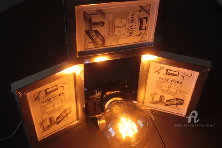 Design intitolato "Lampe décorative" da Dominique Goujard, Opera d'arte originale, apparecchio