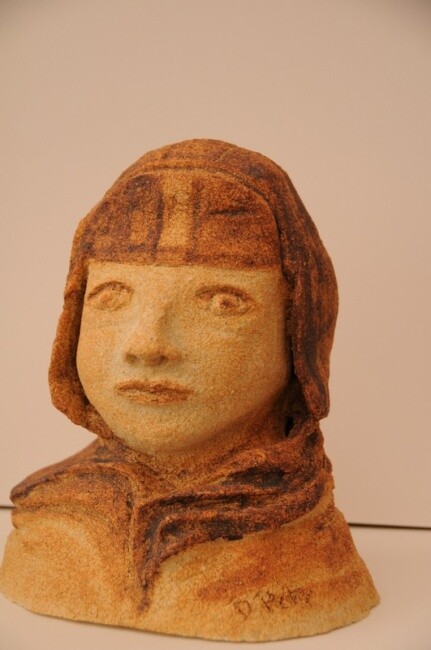 Sculpture intitulée "Enfant au bonnet" par Dominique Petit, Œuvre d'art originale, Terre cuite