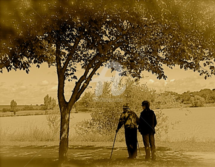 Fotografie getiteld "Couple agé en prome…" door Dominique Sandor, Origineel Kunstwerk