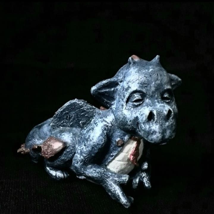 Sculpture titled "Dragon bleu" by Domino, Original Artwork, Clay