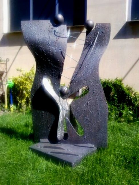 Sculpture intitulée "FAMILY" par Editvarbanova, Œuvre d'art originale, Métaux