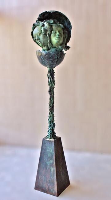 Sculptuur getiteld "CLONACION CORALINEA" door Eduardo Molero, Origineel Kunstwerk, Metalen