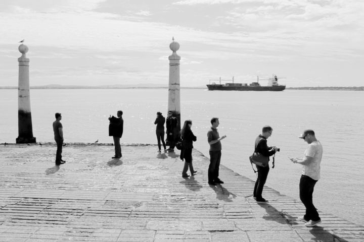 Fotografia intitulada "Paseando por Lisboa" por Eduardo Ramírez, Obras de arte originais