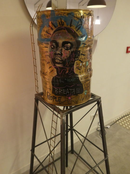 Escultura intitulada "N.Y Big Water Tank" por Eldekan, Obras de arte originais, Metais