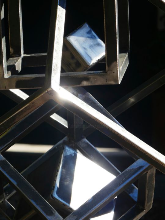 Sculpture intitulée "Eldekan "Cubes in c…" par Eldekan, Œuvre d'art originale