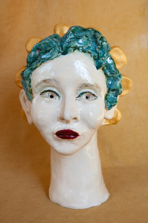 Scultura intitolato "Fanny and the baby" da Elena Uljancic, Opera d'arte originale, Ceramica