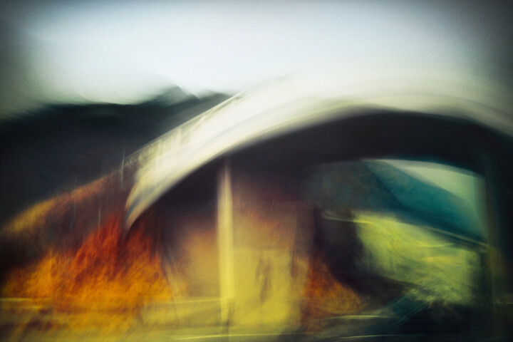 Photographie intitulée "The bridge" par Elena Raceala, Œuvre d'art originale, Photographie numérique