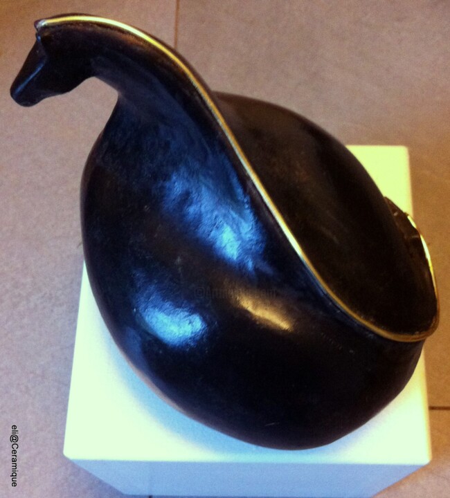 Sculpture titled "small black curve H…" by Elia Debosschere, Original Artwork, Ceramics