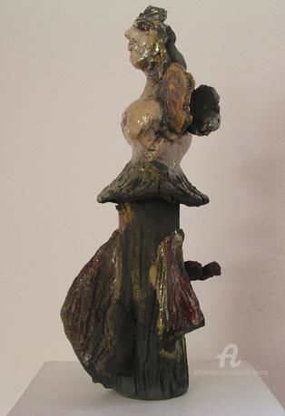 Sculpture titled "niki  profil" by Elisabeth Brainos, Original Artwork, Terra cotta