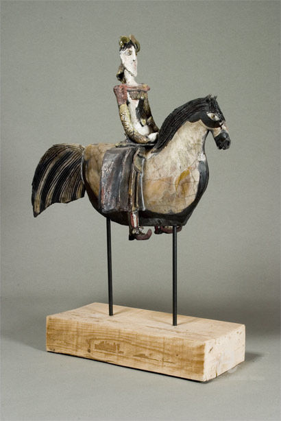 Sculpture titled "cavaliere GM sur so…" by Elisabeth Brainos, Original Artwork, Terra cotta