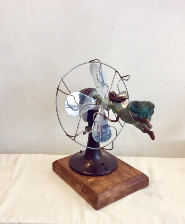 Sculpture titled "“Je vole enfin...”…" by Elisabeth Faucheur, Original Artwork, Bronze