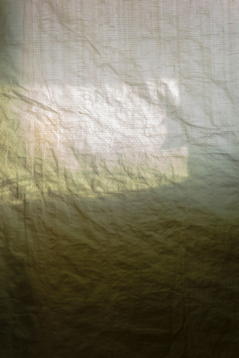 Photography titled "tarpaulin.jpg" by Elisabeth Laplante, Original Artwork, Digital Photography