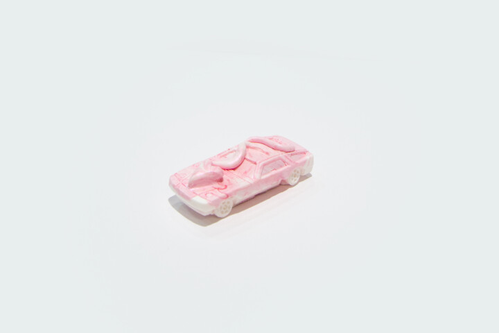 Sculpture titled "Car (delicate pink)" by Elizaveta Berkutova, Original Artwork, Plastic