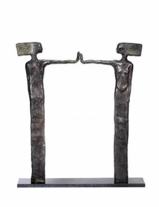 Escultura intitulada "STOP AND FOCUS" por Emmanuel Okoro, Obras de arte originais, Resina