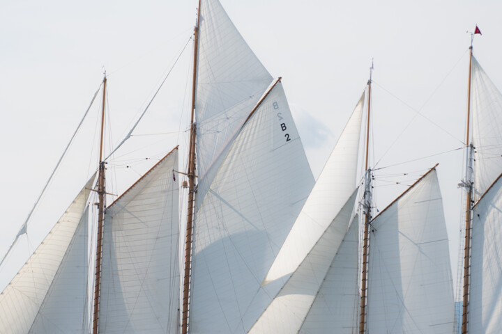 Fotografia intitolato "Sails" da Emmanuel Quinart, Opera d'arte originale, Fotografia digitale