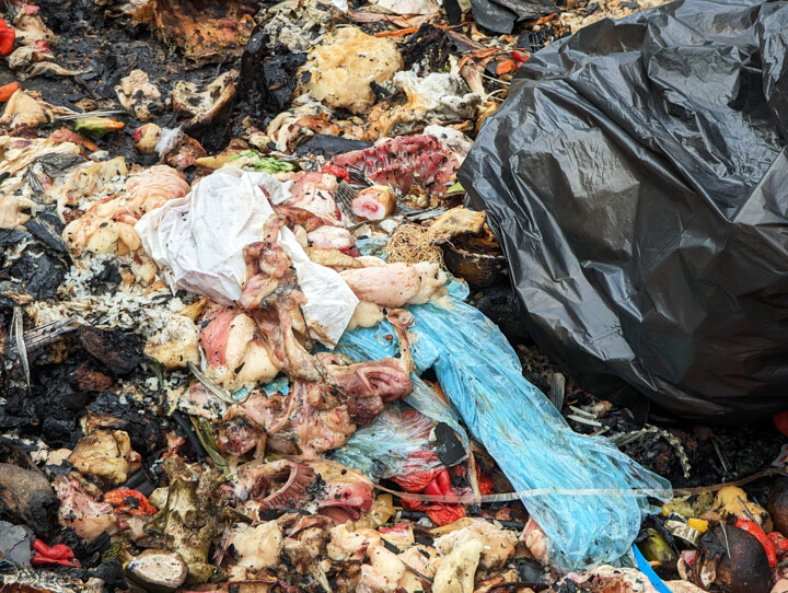 Fotografia zatytułowany „Trash and art in Pa…” autorstwa Emmanuel Jahan, Oryginalna praca, Fotografia cyfrowa