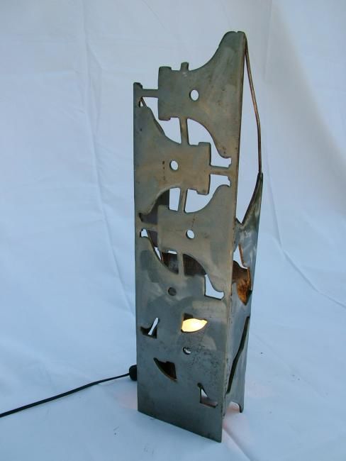 Design / Projektowanie użytkowe zatytułowany „lampe métal salon” autorstwa Dominique Dumont, Oryginalna praca