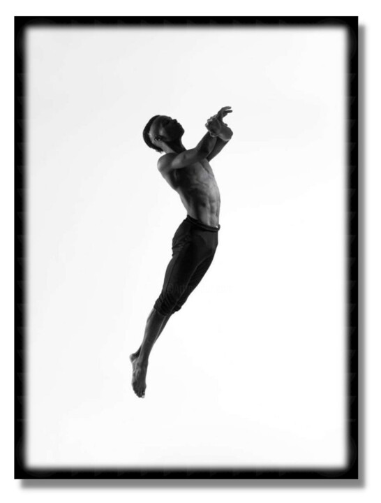 Photography titled "Still In Motion - VI" by Qingenlin, Original Artwork, Digital Photography Mounted on Cardboard
