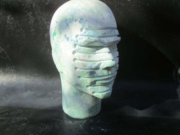Sculpture titled "portrait in green/r…" by Ennio, Original Artwork, Plaster