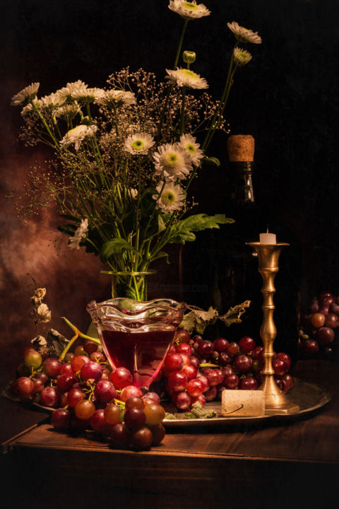 Photography titled "Still Life 2606" by Enrique Reyes, Original Artwork, Light Painting