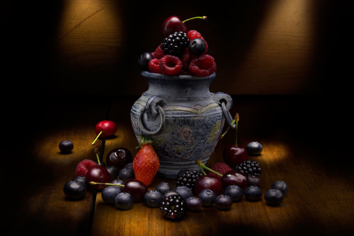 Fotografía titulada "Fruits rouges" por Enzo Caraballo, Obra de arte original