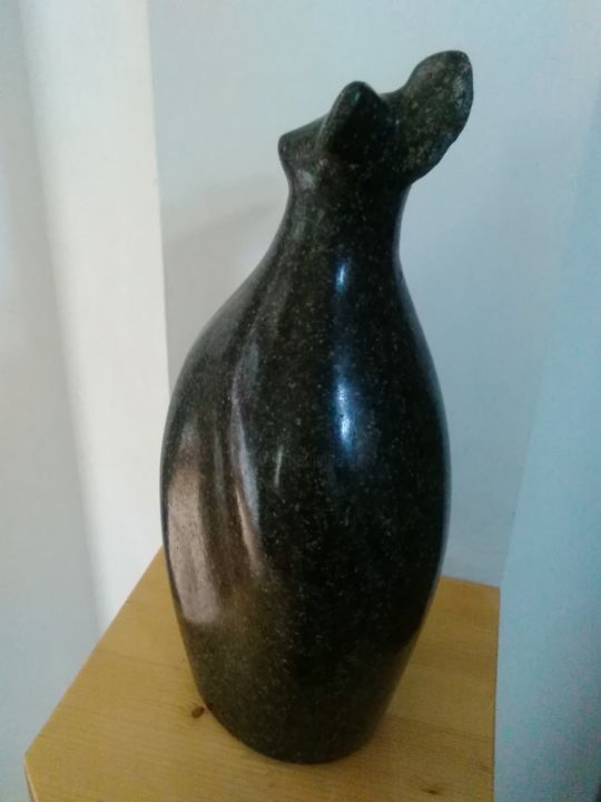 Sculpture titled "Mujer erguida 1.8" by Maerlo, Original Artwork, Stone