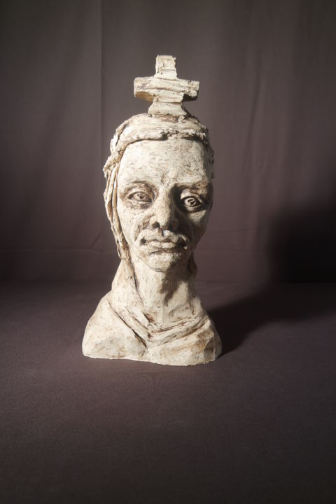 Skulptur mit dem Titel "König Kaiser Narr" von Erebos, Original-Kunstwerk, Keramik
