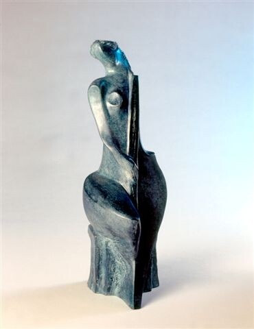 Skulptur mit dem Titel "Woman with Cello by…" von Erella Gurion, Original-Kunstwerk