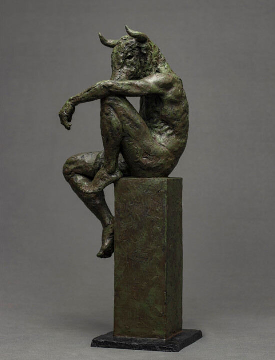 Scultura intitolato "Minotaur II" da Erik Ebeling, Opera d'arte originale, Argilla