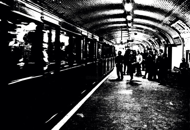 Photographie intitulée "métro parisien 9" par Gilbert Le Vast, Œuvre d'art originale, Photographie argentique
