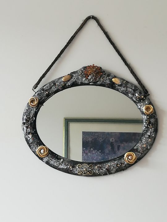 Design intitulée "miroir mural décoré…" par Ewa Tourrette, Œuvre d'art originale, Accessoires