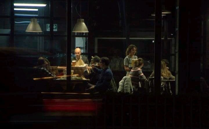 Fotografia intitolato "la cena" da Fabrizio Avena, Opera d'arte originale, Fotografia digitale