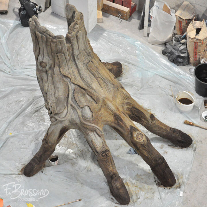 Sculpture titled "The Hand" by F. Brossard Rocailleur, Original Artwork, Concrete