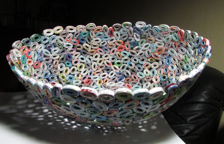 recycling korb aus altpapier