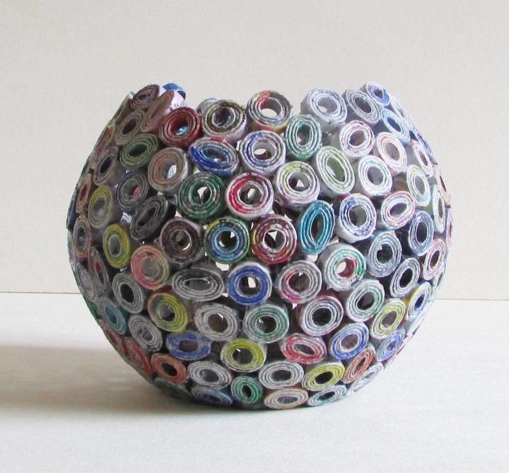 Design intitulée "Recycling Korb aus…" par Eva Fazakas, Œuvre d'art originale, Objets