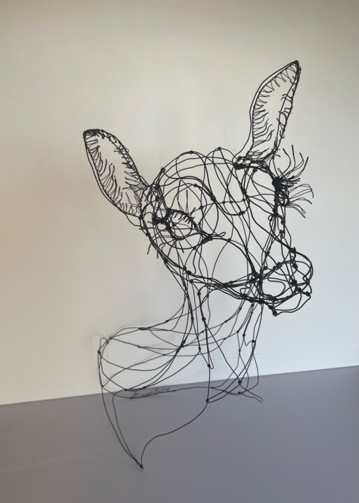 Sculpture titled "Biche oh ma biche" by Fabienne Quenard, Original Artwork, Wire