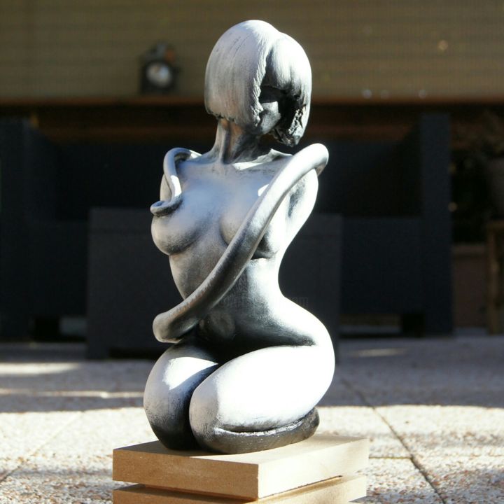 Sculpture titled "Femme serpent 2017…" by Flgendre, Original Artwork, Ceramics