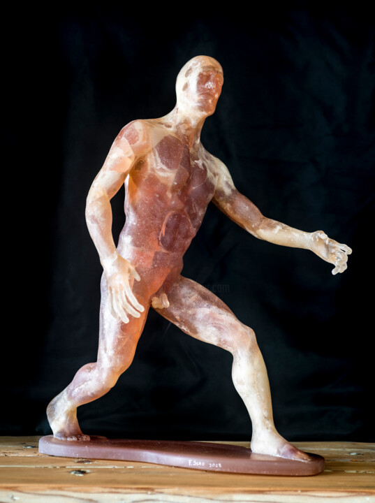 Sculpture titled "Umanoide primordiale" by Fabrizio Sgró, Original Artwork, Resin