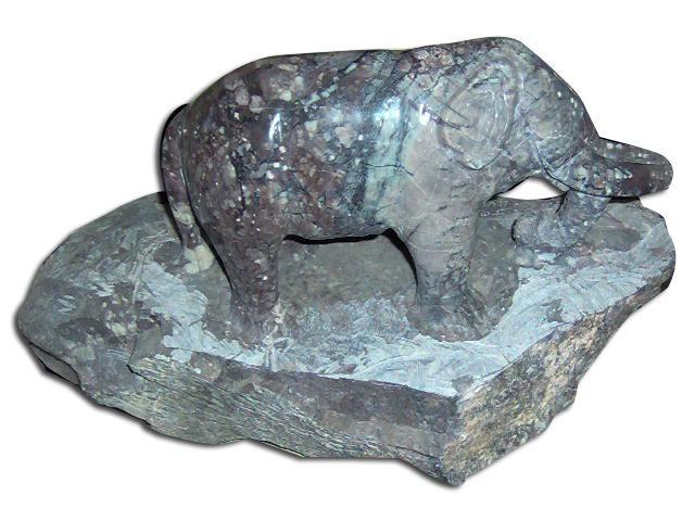 Sculpture titled "elefante gris" by Facundo Lucero, Original Artwork