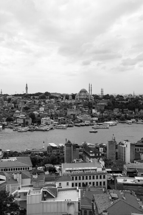 Fotografie mit dem Titel "Istanbul City and B…" von Farzad Frames, Original-Kunstwerk, Digitale Fotografie