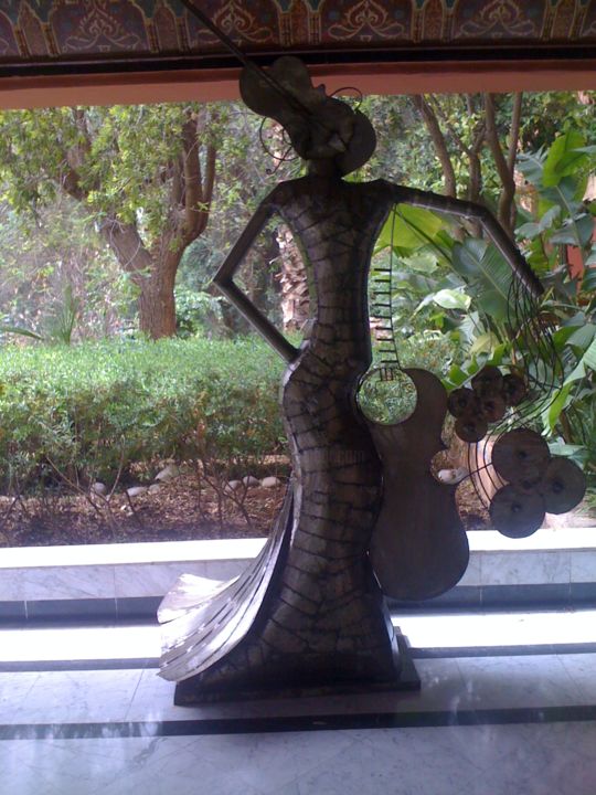 Sculptuur getiteld "img-0776.jpg" door Amira, Origineel Kunstwerk, Metalen