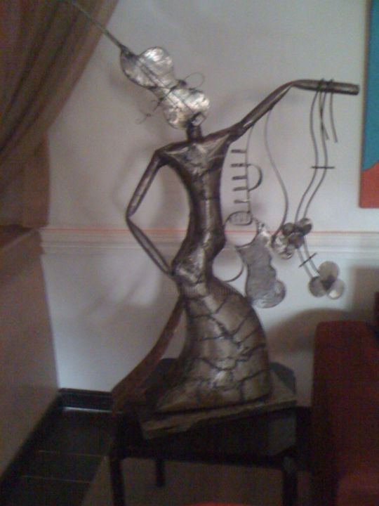 Sculptuur getiteld "img-0775.jpg" door Amira, Origineel Kunstwerk, Metalen