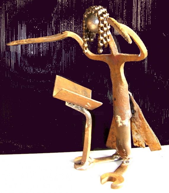 Sculpture titled "Clé au Sol" by Thierry Murcia, Original Artwork, Metals