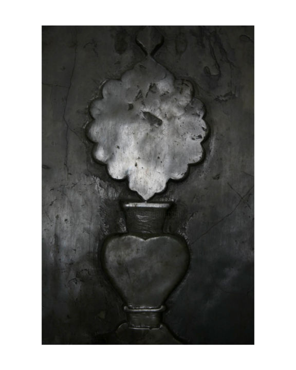 Фотография под названием "Doors" - Fereidoun Farboud, Подлинное произведение искусства, Пленочная фотография